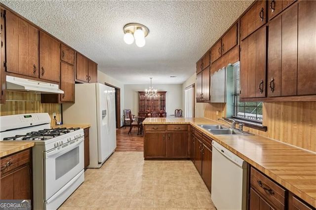 16055 Thompson Road, Milton, GA 30004