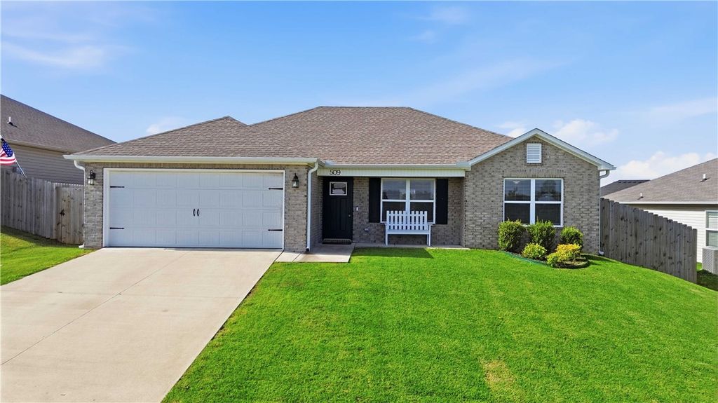 509 Woodland Street, Lowell, AR 72745