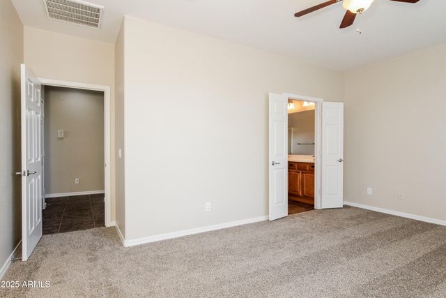 718 W TWIN PEAKS Parkway, San Tan Valley, AZ 85143