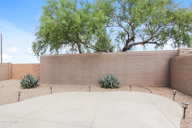 718 W TWIN PEAKS Parkway, San Tan Valley, AZ 85143