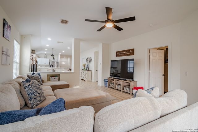 13211 Regency Frst, San Antonio, TX 78249