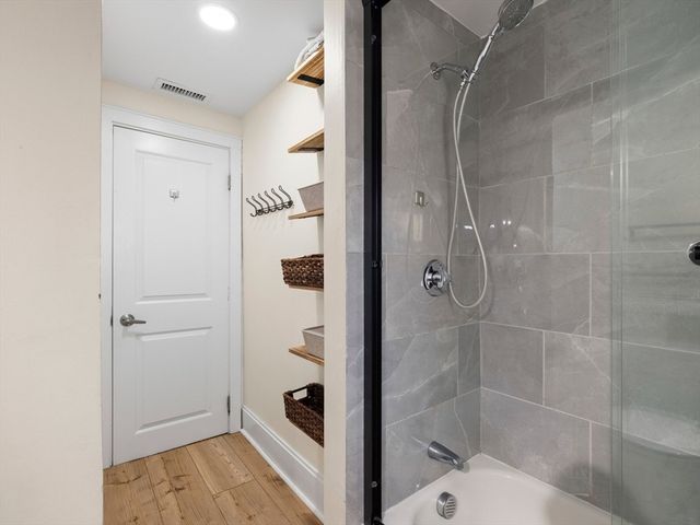 17 Preston St, Wakefield, MA 01880