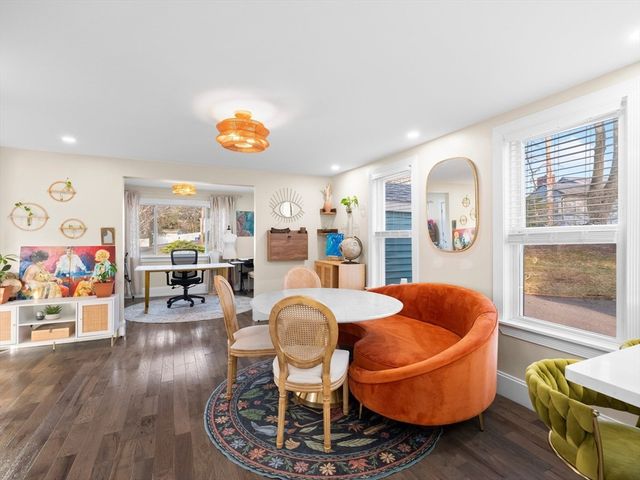 17 Preston St, Wakefield, MA 01880