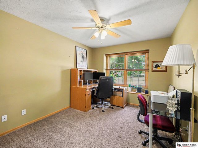 21984 Bobwhite Avenue, Gretna, NE 68028