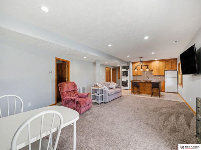 21984 Bobwhite Avenue, Gretna, NE 68028