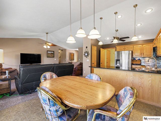 21984 Bobwhite Avenue, Gretna, NE 68028