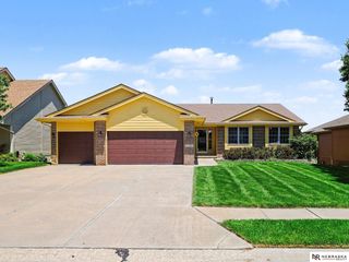 21984 Bobwhite Avenue, Gretna, NE 68028