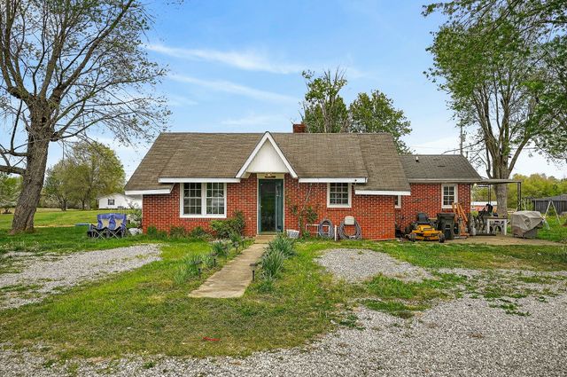 1648 Bethany Rd, Mcminnville, TN 37110