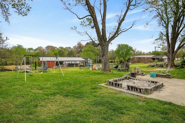 1648 Bethany Rd, Mcminnville, TN 37110