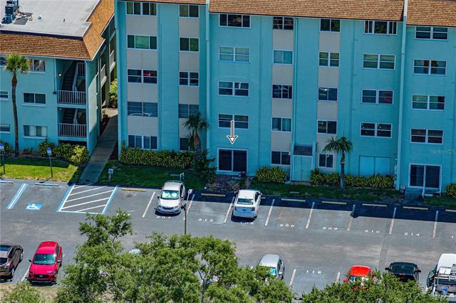 801 83RD AVENUE N 108, St Petersburg, FL 33702