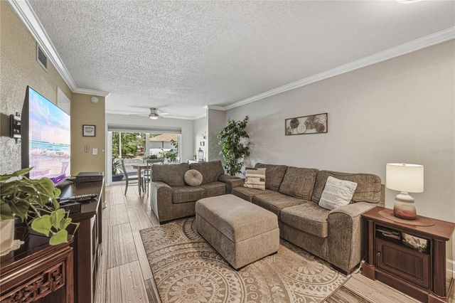 801 83RD AVENUE N 108, St Petersburg, FL 33702