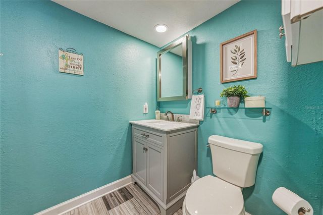 801 83RD AVENUE N 108, St Petersburg, FL 33702