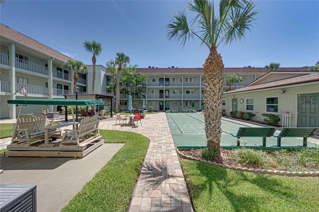 801 83RD AVENUE N 108, St Petersburg, FL 33702
