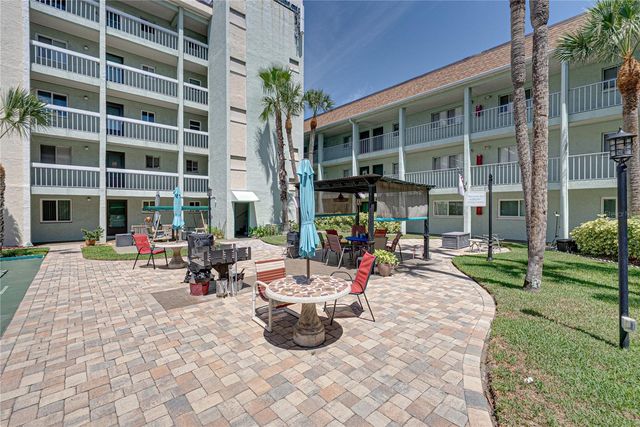 801 83RD AVENUE N 108, St Petersburg, FL 33702