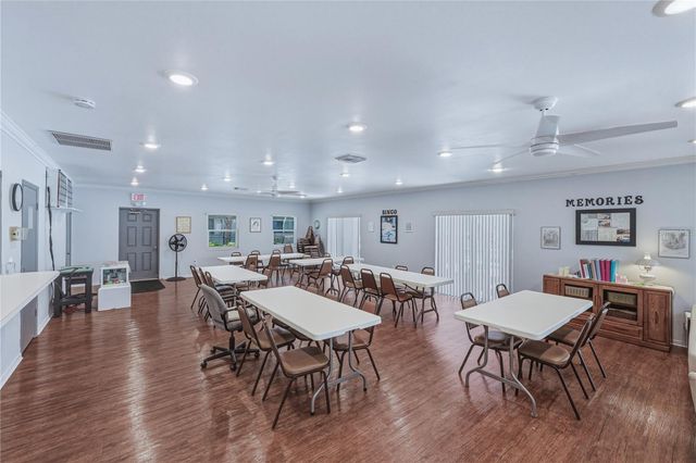 801 83RD AVENUE N 108, St Petersburg, FL 33702