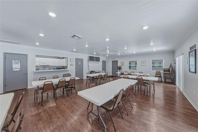 801 83RD AVENUE N 108, St Petersburg, FL 33702