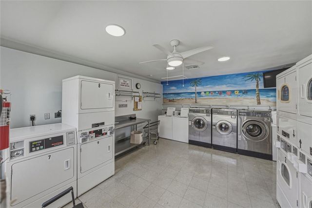 801 83RD AVENUE N 108, St Petersburg, FL 33702