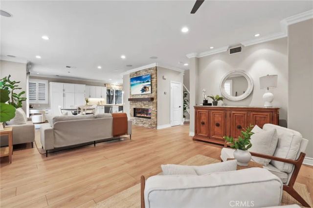 18692 Calera Drive, Huntington Beach, CA 92648