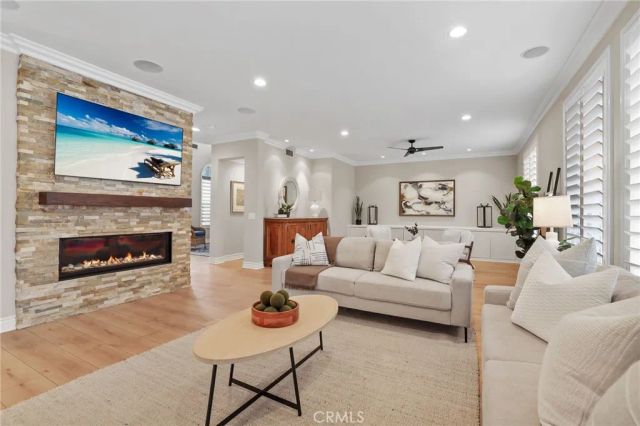 18692 Calera Drive, Huntington Beach, CA 92648