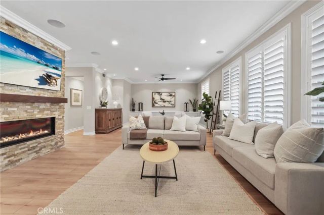 18692 Calera Drive, Huntington Beach, CA 92648