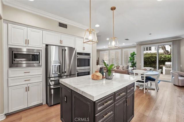 18692 Calera Drive, Huntington Beach, CA 92648