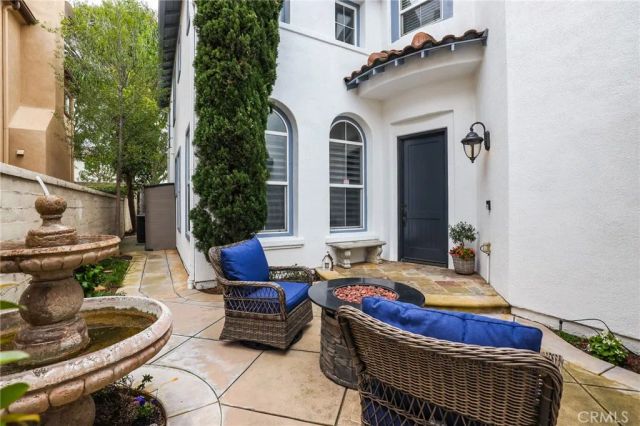 18692 Calera Drive, Huntington Beach, CA 92648