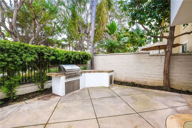 18692 Calera Drive, Huntington Beach, CA 92648