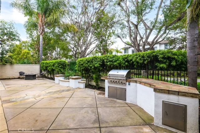 18692 Calera Drive, Huntington Beach, CA 92648