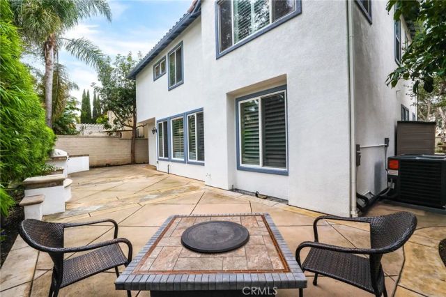 18692 Calera Drive, Huntington Beach, CA 92648