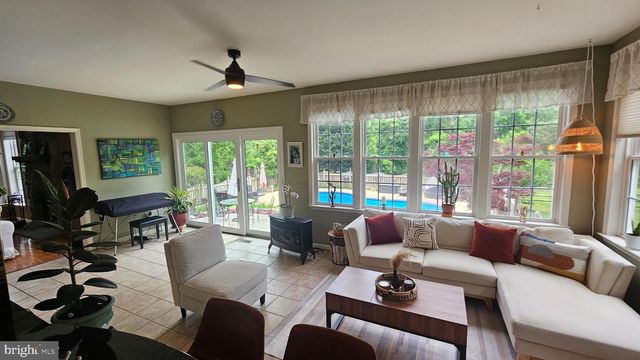 6107 TRACEYS OVERLOOK RD, Tracys Landing, MD 20779