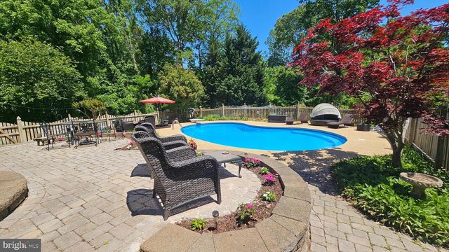 6107 TRACEYS OVERLOOK RD, Tracys Landing, MD 20779