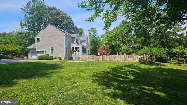 6107 TRACEYS OVERLOOK RD, Tracys Landing, MD 20779