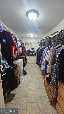6107 TRACEYS OVERLOOK RD, Tracys Landing, MD 20779