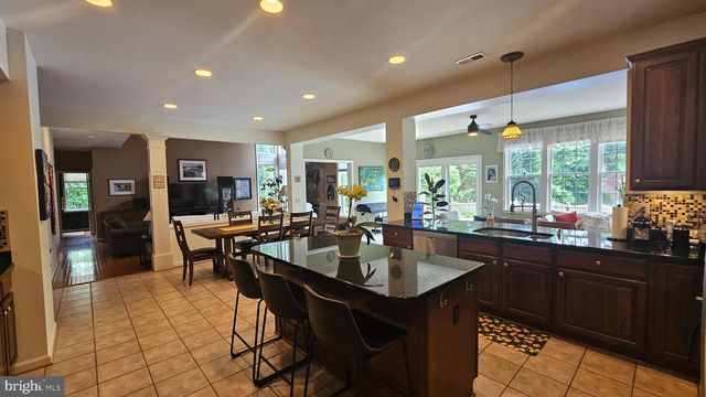 6107 TRACEYS OVERLOOK RD, Tracys Landing, MD 20779