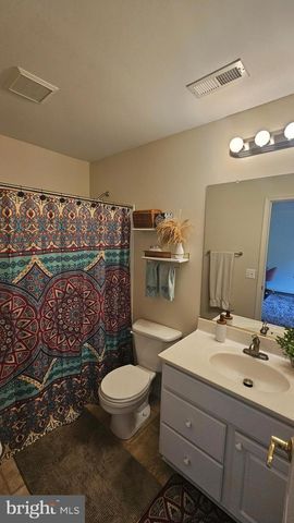 6107 TRACEYS OVERLOOK RD, Tracys Landing, MD 20779