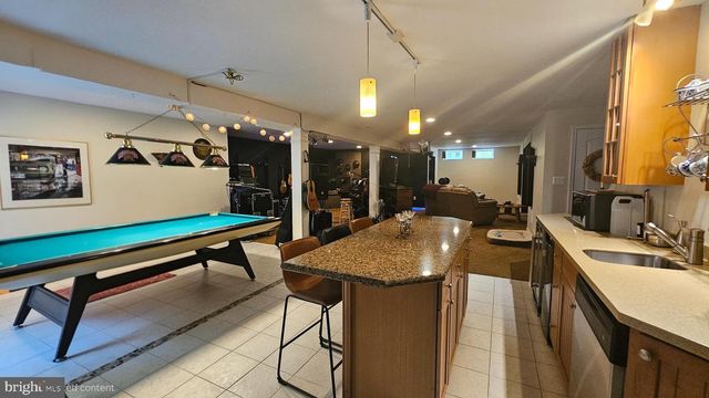 6107 TRACEYS OVERLOOK RD, Tracys Landing, MD 20779