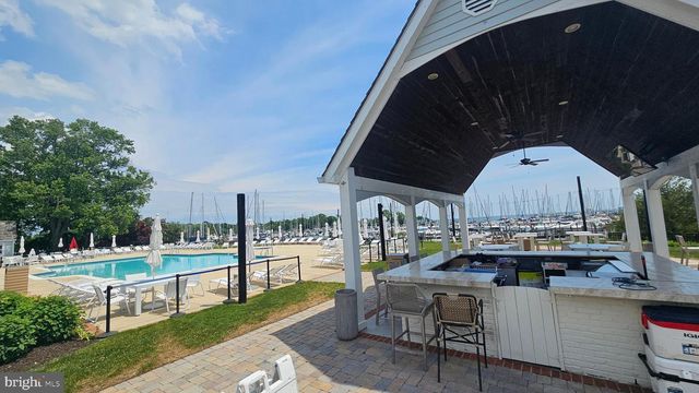 6107 TRACEYS OVERLOOK RD, Tracys Landing, MD 20779