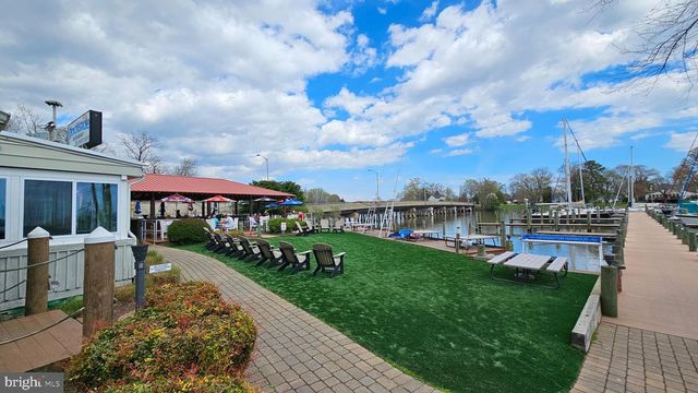 6107 TRACEYS OVERLOOK RD, Tracys Landing, MD 20779