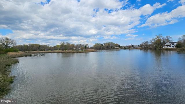 6107 TRACEYS OVERLOOK RD, Tracys Landing, MD 20779