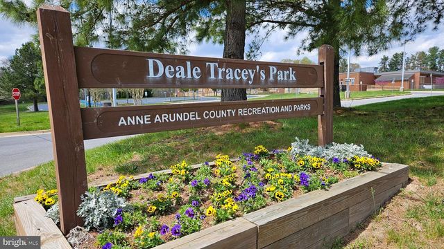 6107 TRACEYS OVERLOOK RD, Tracys Landing, MD 20779