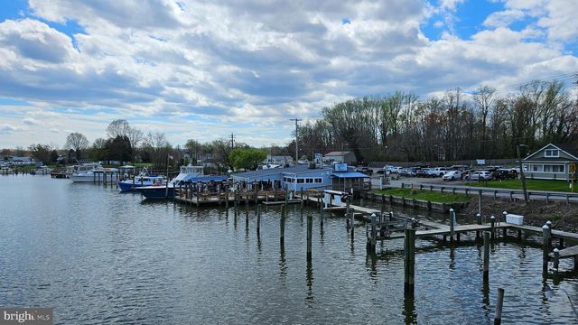 6107 TRACEYS OVERLOOK RD, Tracys Landing, MD 20779