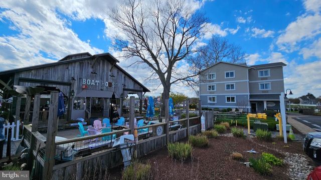 6107 TRACEYS OVERLOOK RD, Tracys Landing, MD 20779