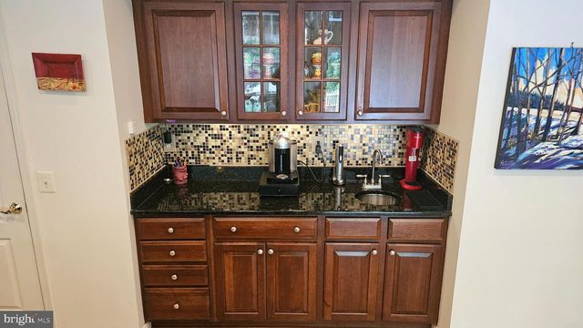 6107 TRACEYS OVERLOOK RD, Tracys Landing, MD 20779