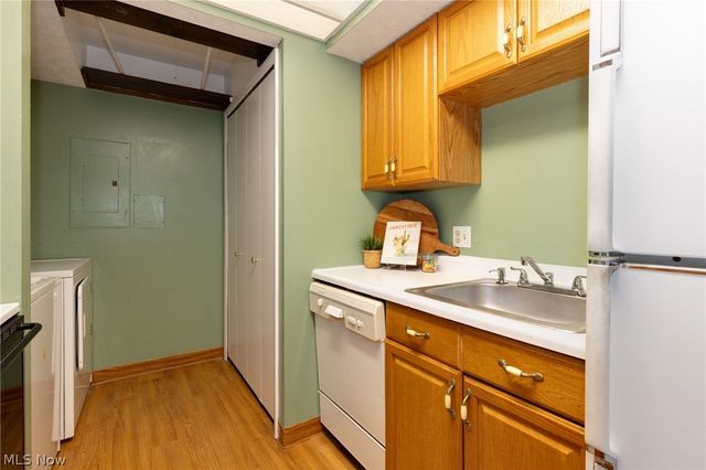 10362 Independence Drive 19B, North Royalton, OH 44133