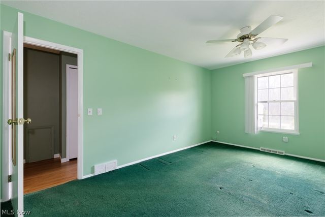 10362 Independence Drive 19B, North Royalton, OH 44133