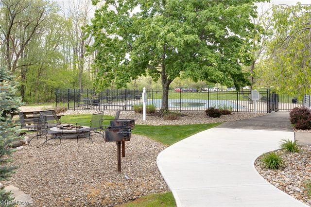 10362 Independence Drive 19B, North Royalton, OH 44133