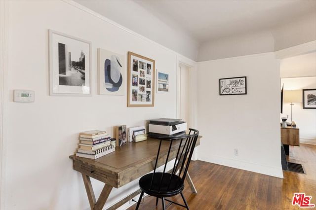 4038 W 59th Place, Los Angeles, CA 90043