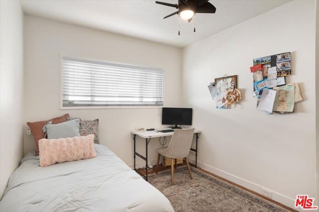 4038 W 59th Place, Los Angeles, CA 90043