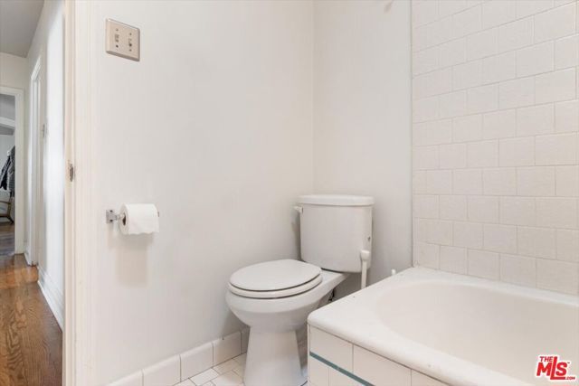 4038 W 59th Place, Los Angeles, CA 90043