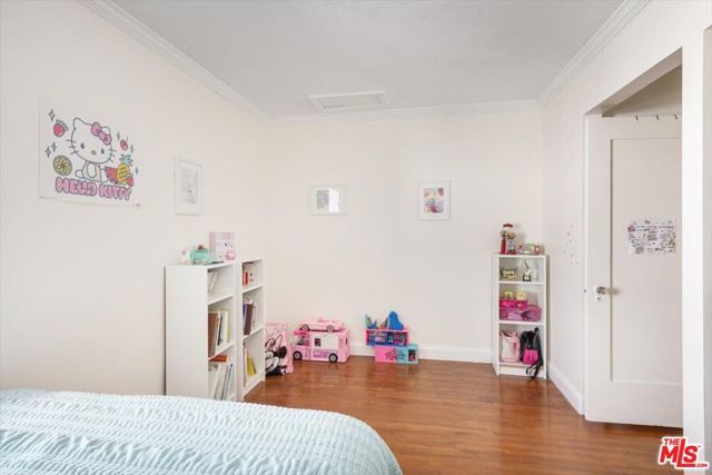 4038 W 59th Place, Los Angeles, CA 90043
